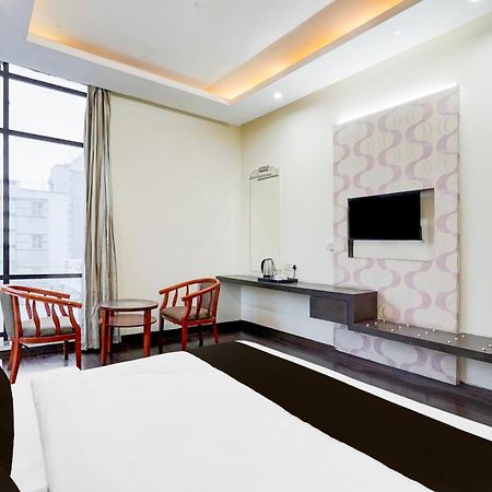Super Townhouse Sector 51 Noida Near Metro Station 호텔 외부 사진