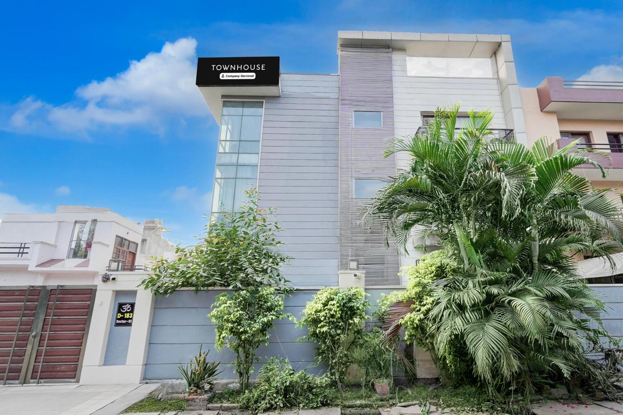 Super Townhouse Sector 51 Noida Near Metro Station 호텔 외부 사진