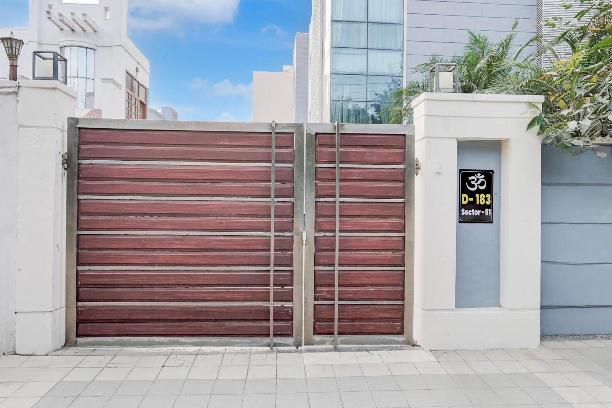 Super Townhouse Sector 51 Noida Near Metro Station 호텔 외부 사진